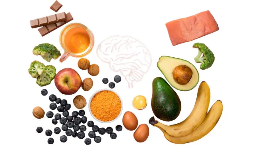 Alimentos para el cerebro: salmón, aguacate, arándanos, nueces, brócoli, huevos, plátanos, manzana, chocolate, zumo y lentejas. Prestar atención a la nutrición.