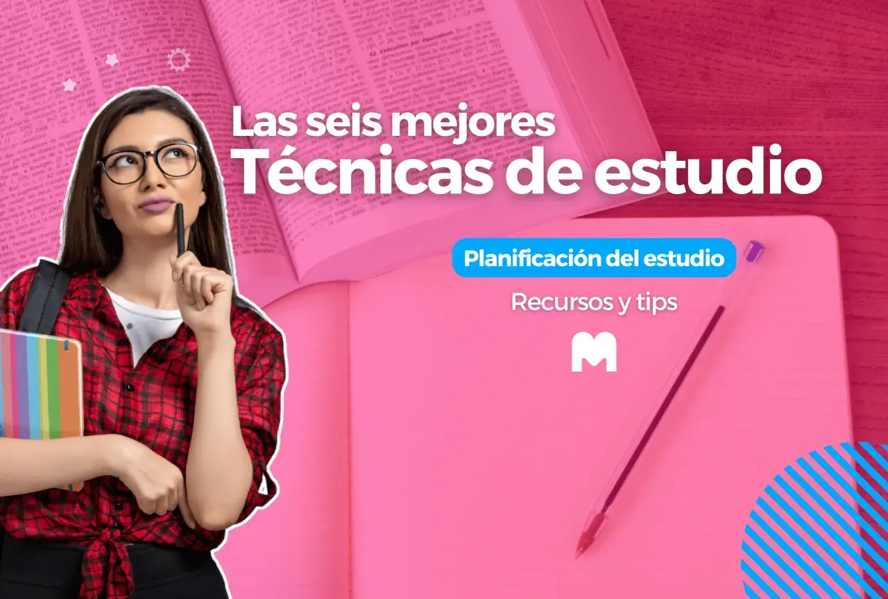 Joven pensativa con libros y bolígrafo, rodeada de textos legales y un cuaderno abierto. Ideal para recursos para opositores y planificación del estudio.